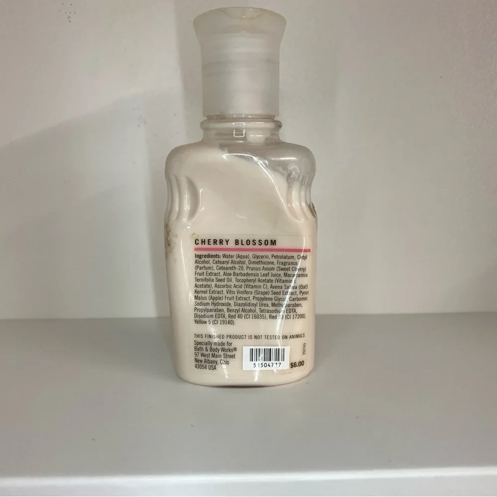 Vintage Bath & Body Works Cherry Blossom Body Lotion Cream Early 2000’s - Picture 3 of 3